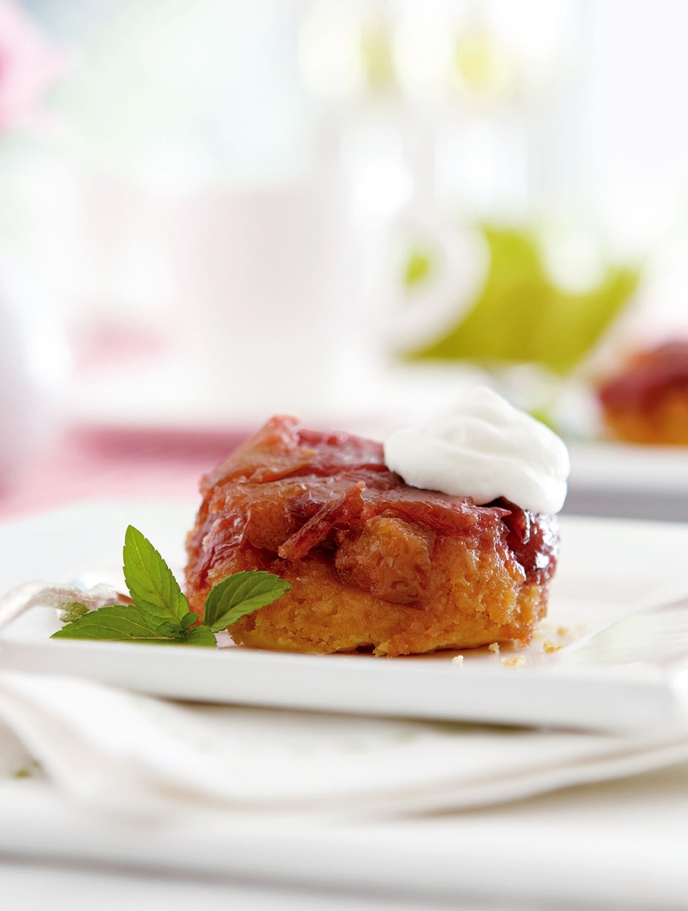 Upside-Down Rhubarb Mini-Cakes