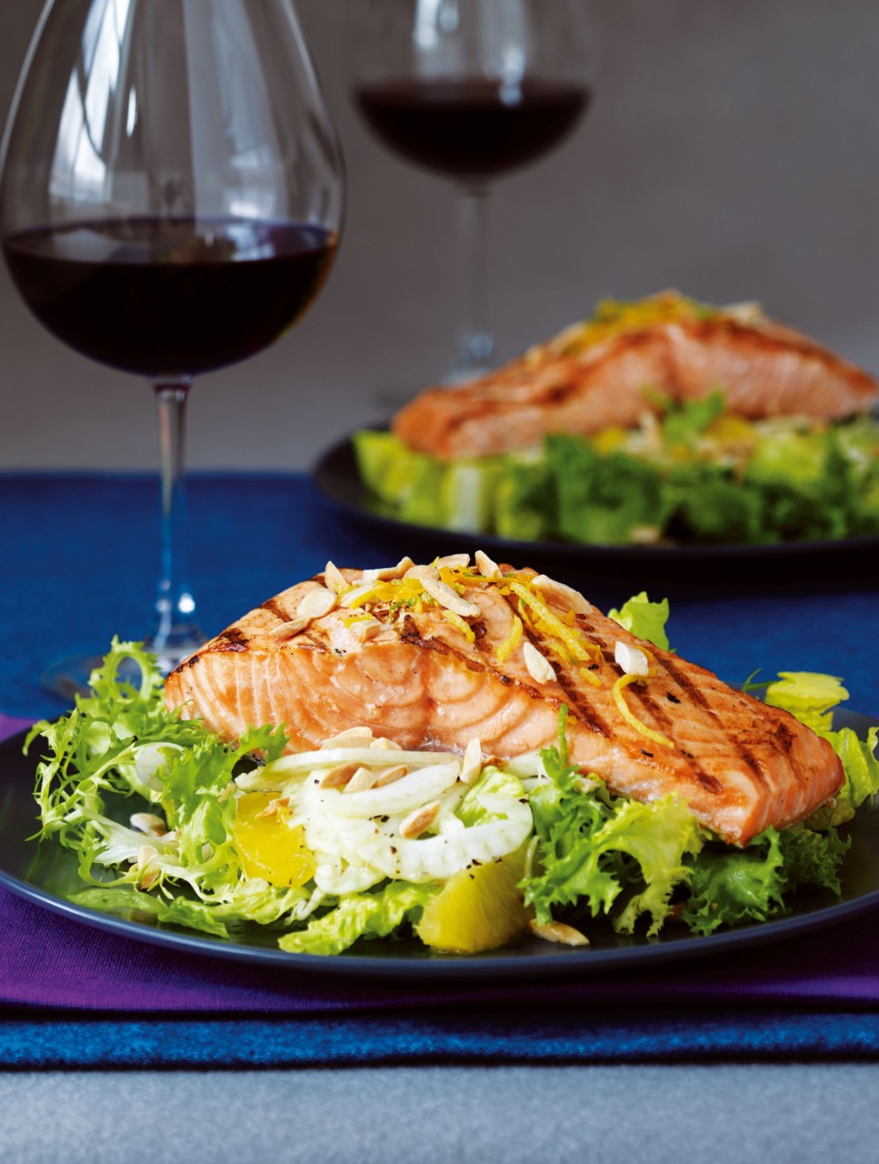 Salmon on Fennel Salad with Citrus Dressing