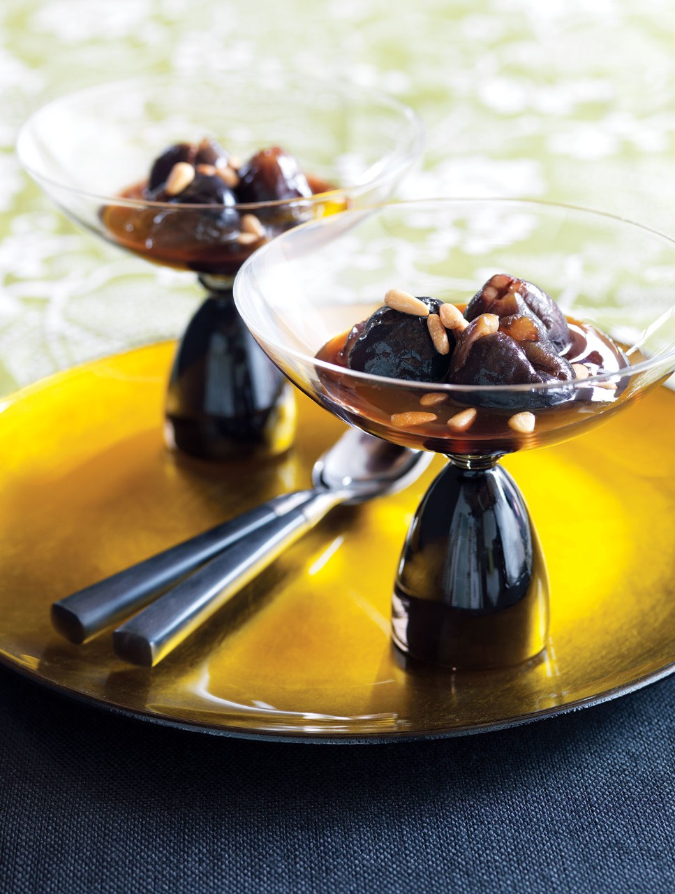 Balsamic Vinegar Caramelized Figs with Toasted Pine Nuts