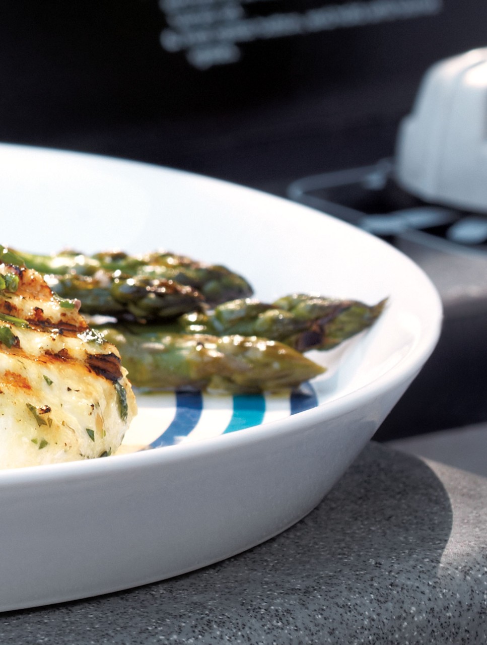Grilled Asparagus & Vine Tomatoes with Horseradish Crème Fraîche