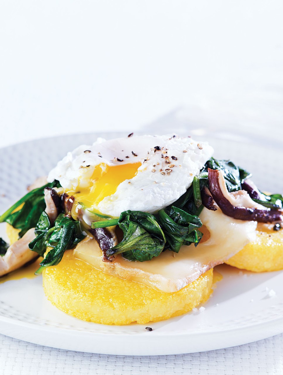 Poached Eggs on Spinach & Polenta