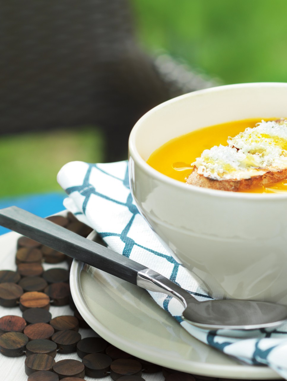 Grilled Sweet Pepper Soup with Garlic Croûtes