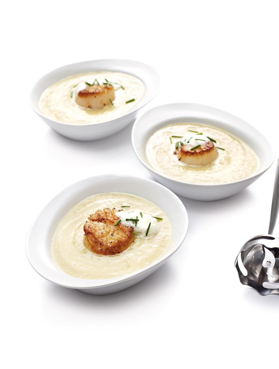 Parsnip Soup with Scallops and Grated Horseradish Froth