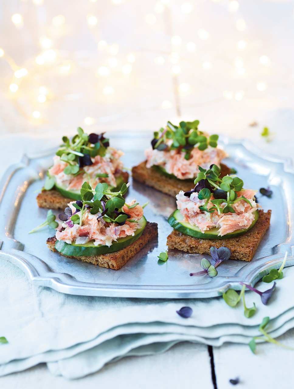 Pâté de truite fumée et raifort sur croûtons de seigle