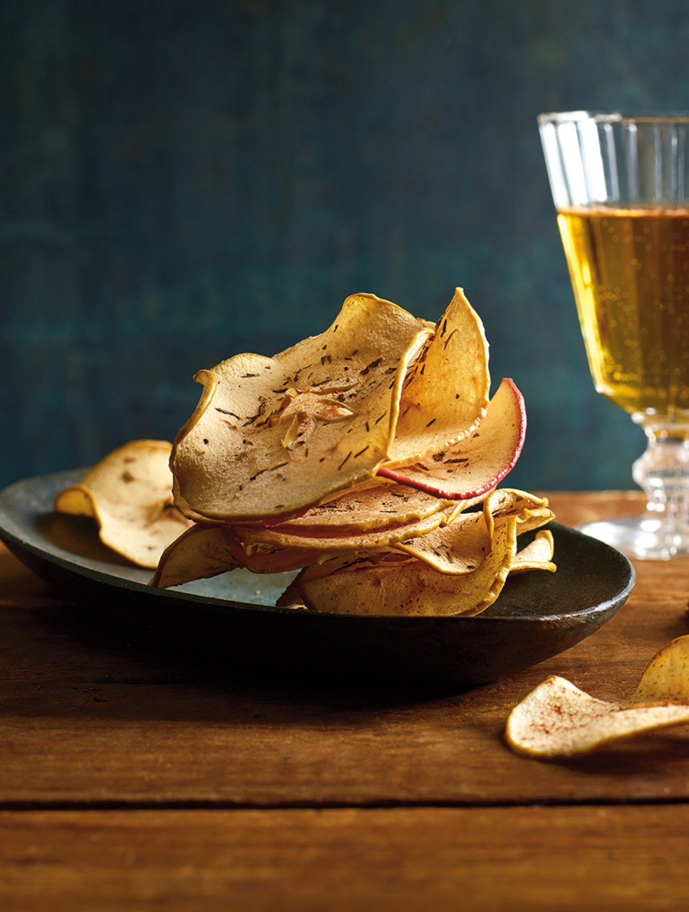 Baked Apple Chips: Sweet & Savoury