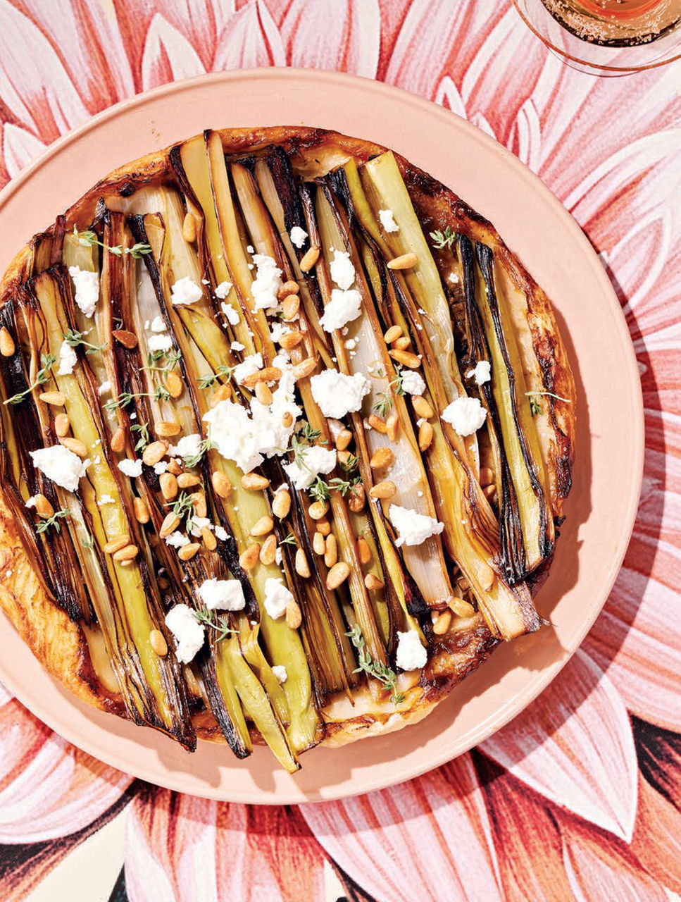 Tarte aux poireaux caramélisés et aux champignons
