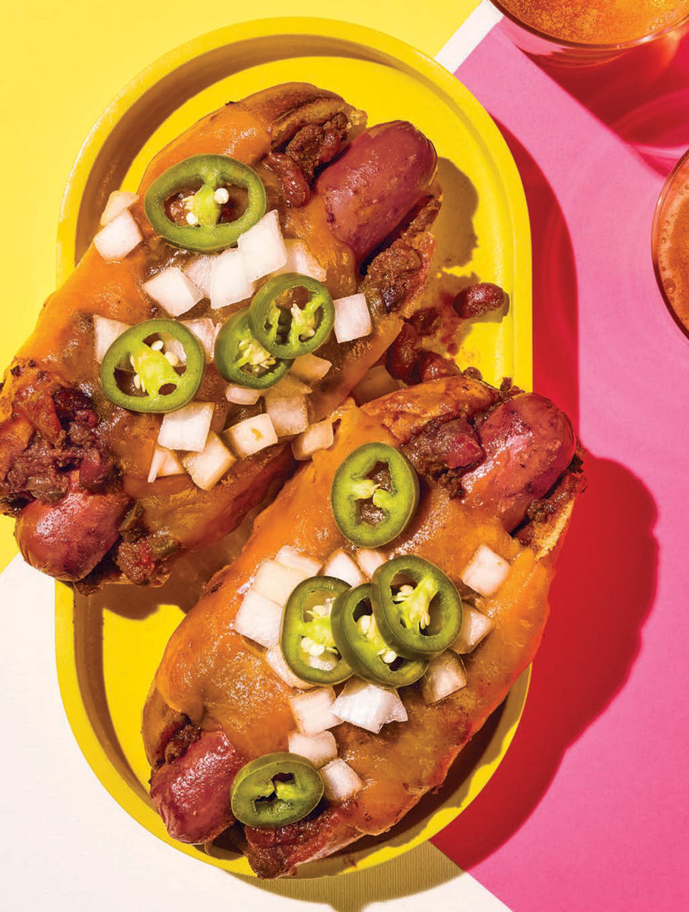 Hot-dogs au chili et au fromage fondu