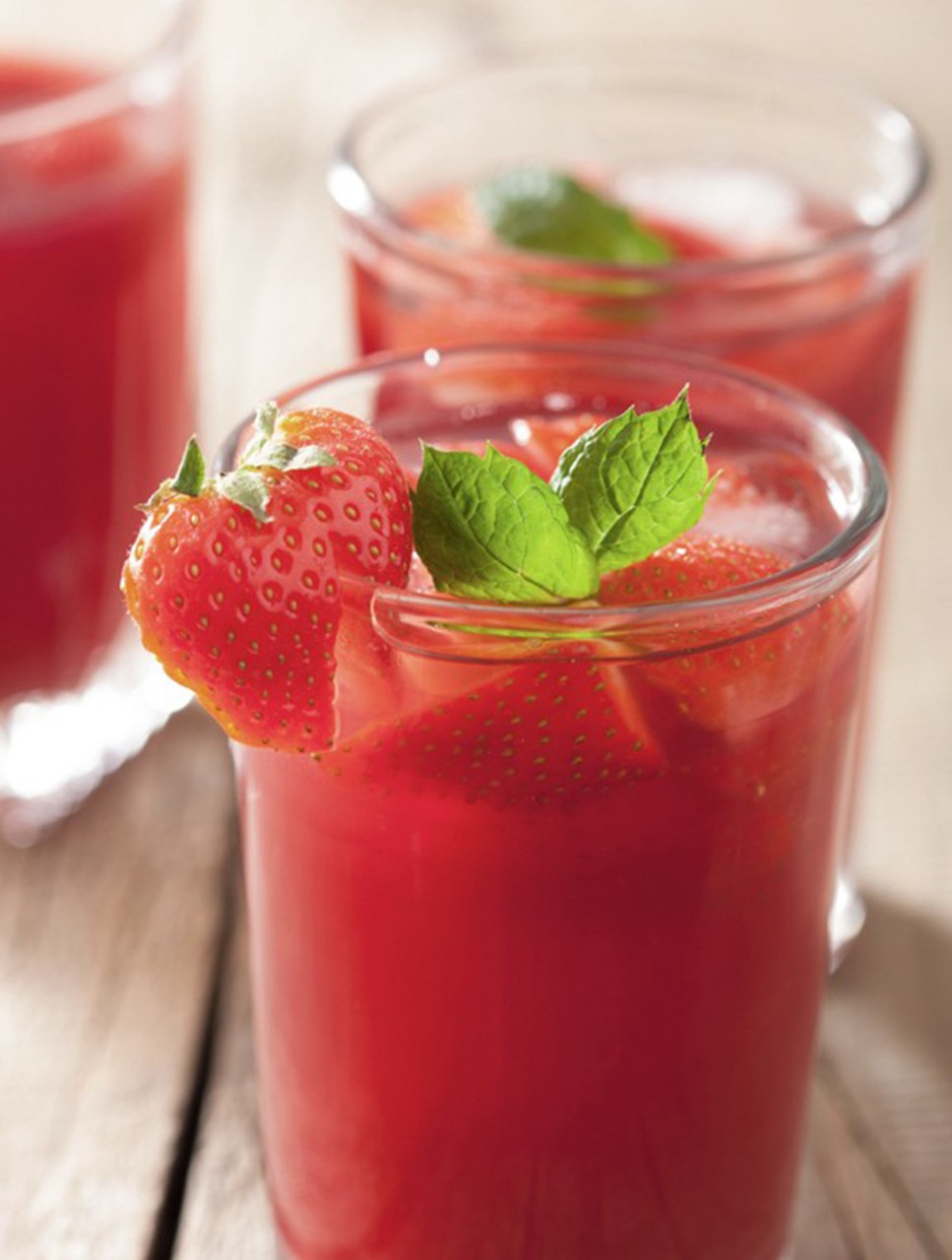 Strawberry Rosé Cooler