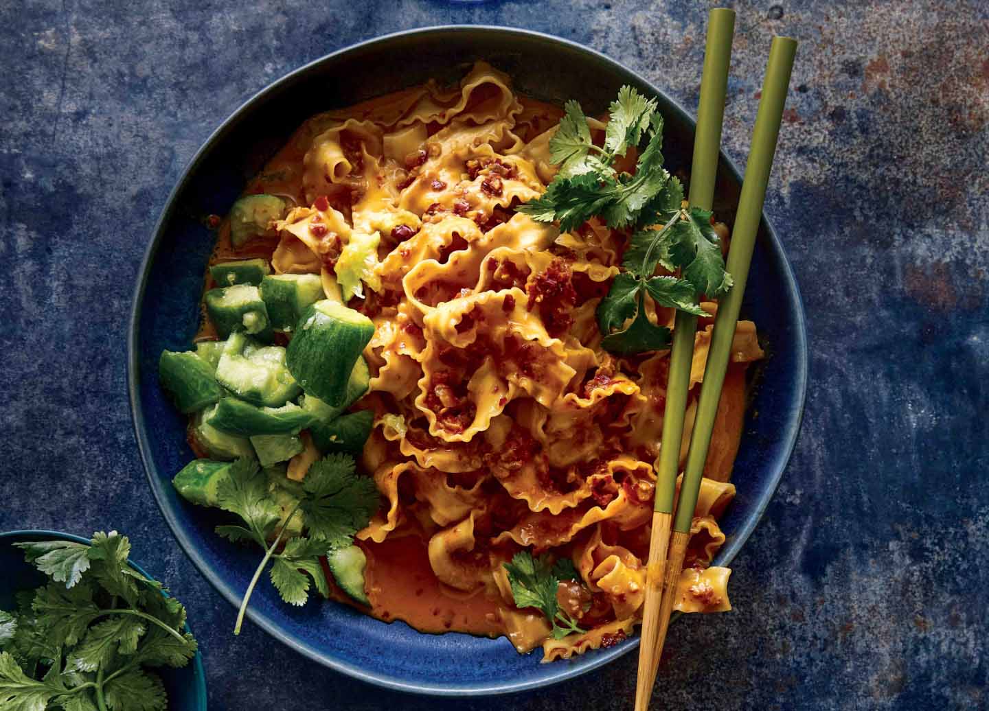 Bol de nouilles parsemées de coriandre