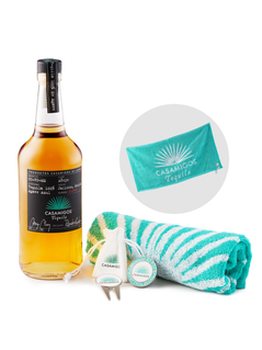 Casamigos Anejo + FREE golf accessories